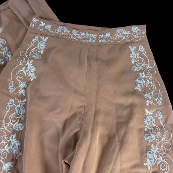 Carli Bybel X Missguided Pale Peach Wide Leg Embroidered Dress Pants Sz 4 - Picture 2 of 9